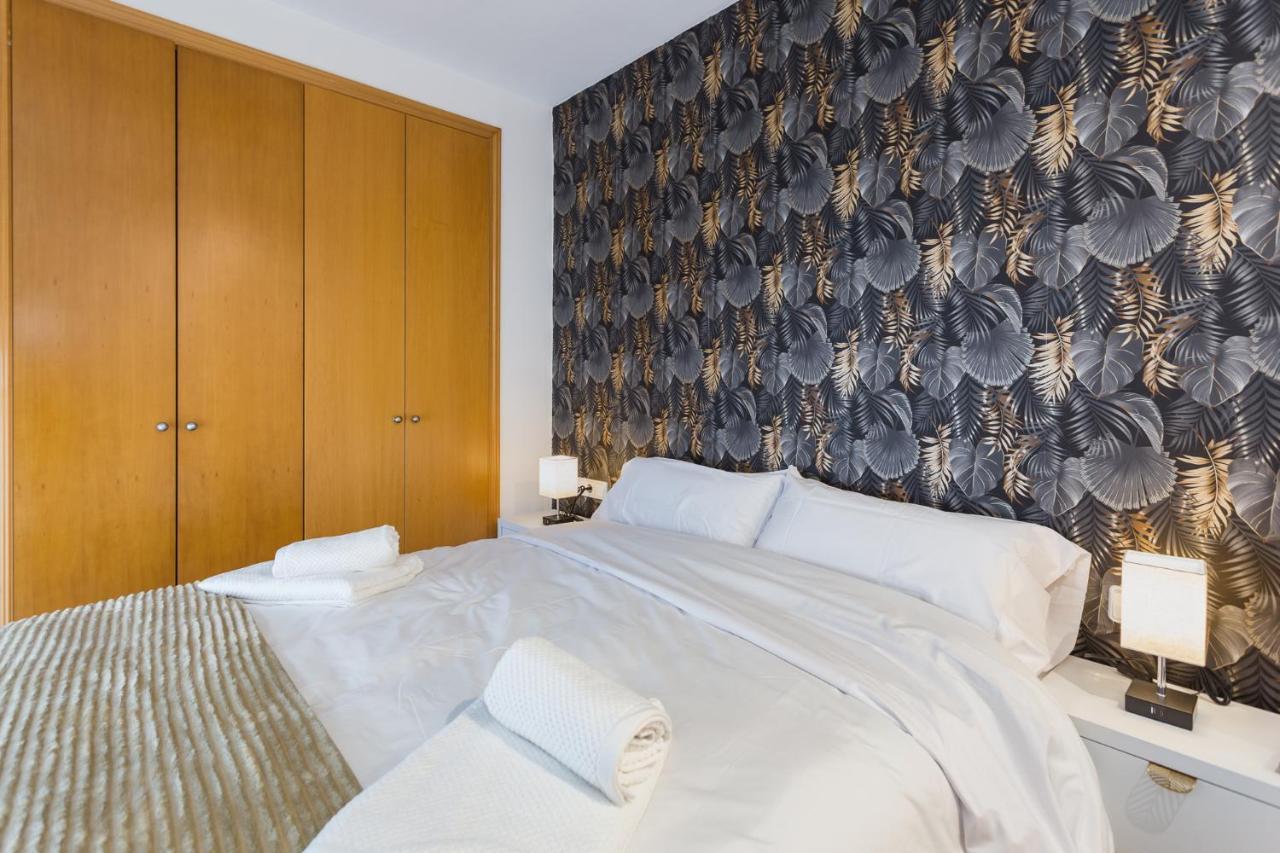 Piso Familiar Cerca Del Centro, Ac Y Wifi Gratis Lägenhet Valencia Exteriör bild