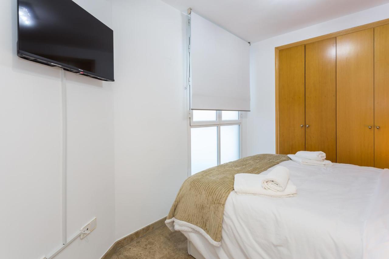 Piso Familiar Cerca Del Centro, Ac Y Wifi Gratis Lägenhet Valencia Exteriör bild