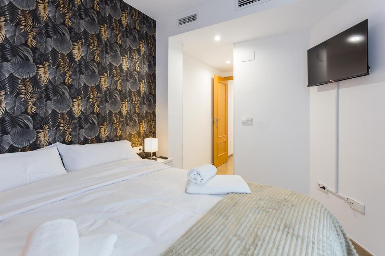 Piso Familiar Cerca Del Centro, Ac Y Wifi Gratis Lägenhet Valencia Exteriör bild
