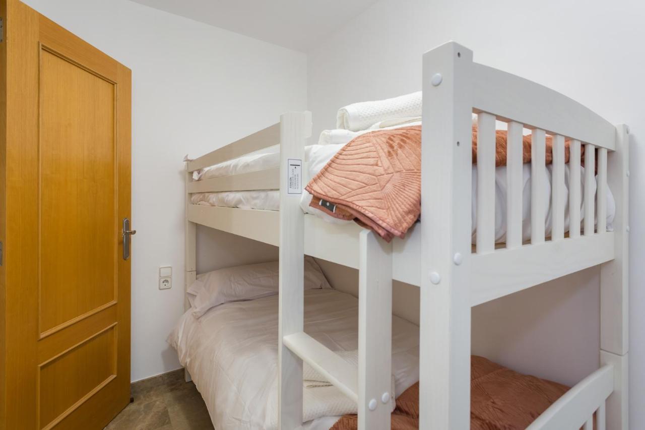 Piso Familiar Cerca Del Centro, Ac Y Wifi Gratis Lägenhet Valencia Exteriör bild
