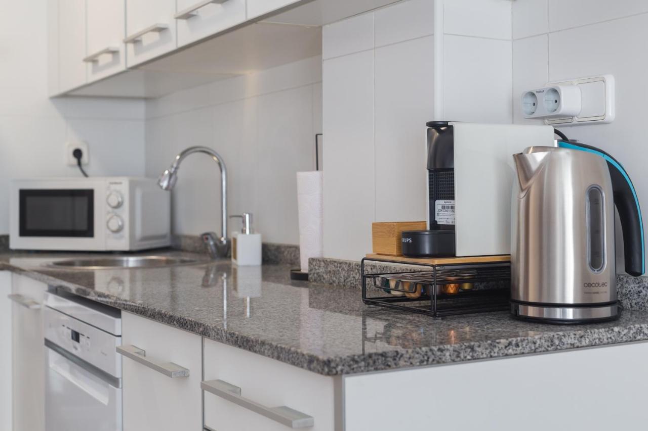 Piso Familiar Cerca Del Centro, Ac Y Wifi Gratis Lägenhet Valencia Exteriör bild