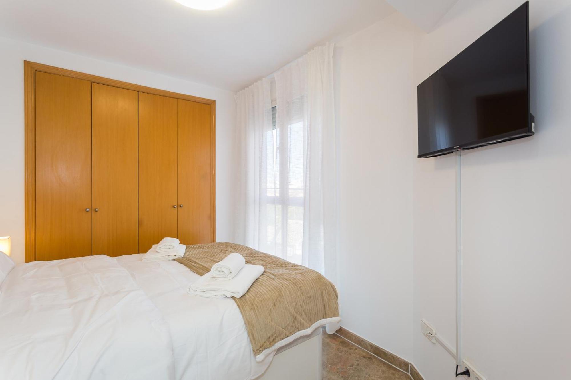 Piso Familiar Cerca Del Centro, Ac Y Wifi Gratis Lägenhet Valencia Exteriör bild