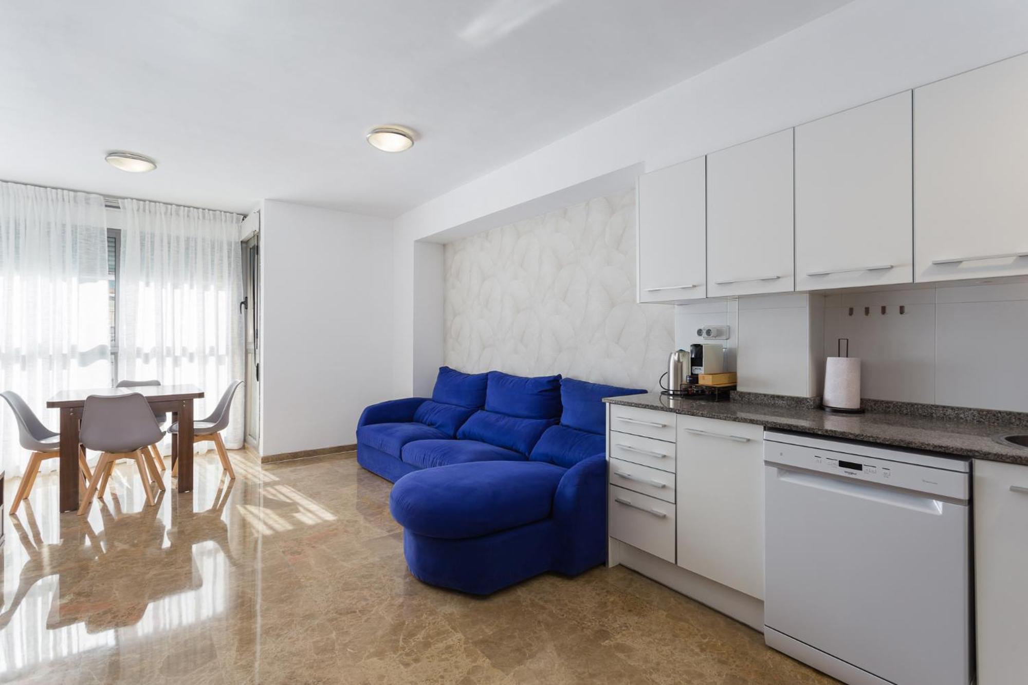 Piso Familiar Cerca Del Centro, Ac Y Wifi Gratis Lägenhet Valencia Exteriör bild